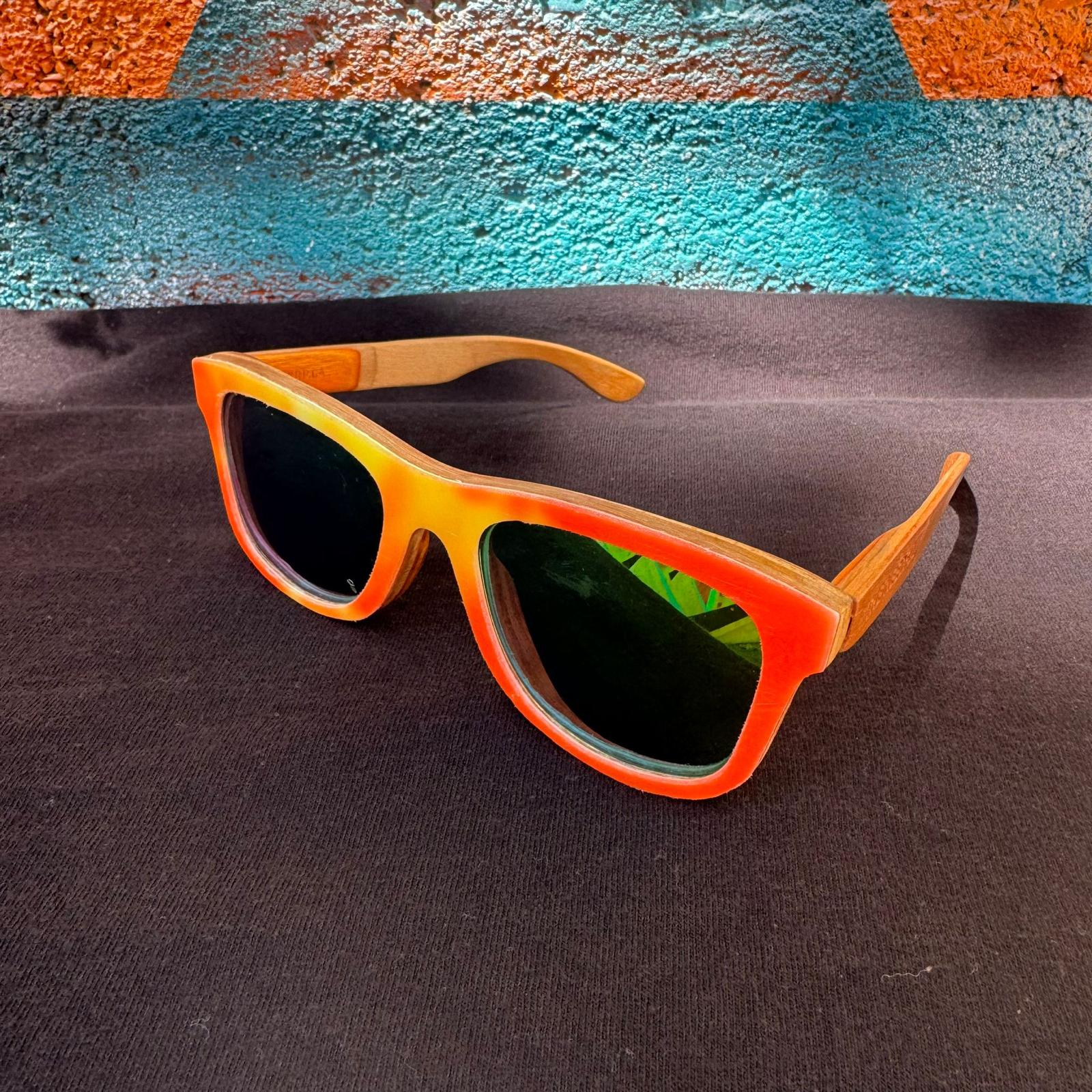Premium Wayfarer-style Sunglasses